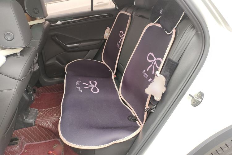 Used Volkswagen T-ROC 2018 280TSI DSG Four-Wheel Drive Luxury Version China V Emission Standard Left Rear Seat