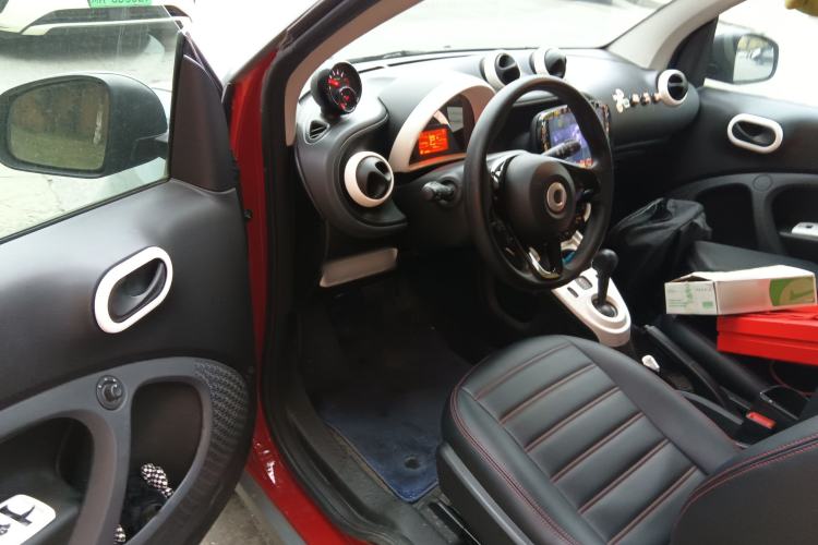 Used smart fortwo 2018 1.0L 52kW Hardtop Dynamic Version China V