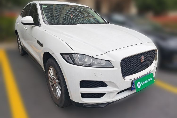 Used Jaguar F-PACE 2019 2.0T Four-Wheel Drive Urban Luxury Edition Front Right 45 Deg