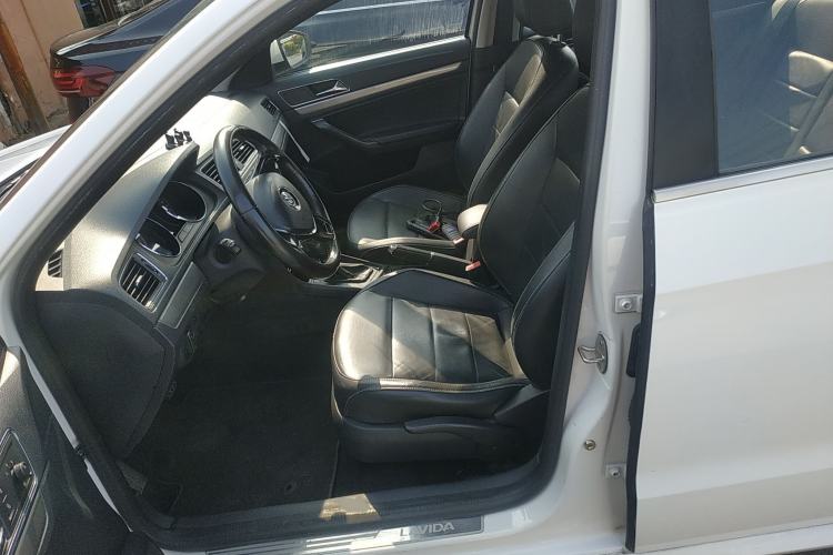 Used Volkswagen Lavida 2015 1.6L Automatic Comfort Edition