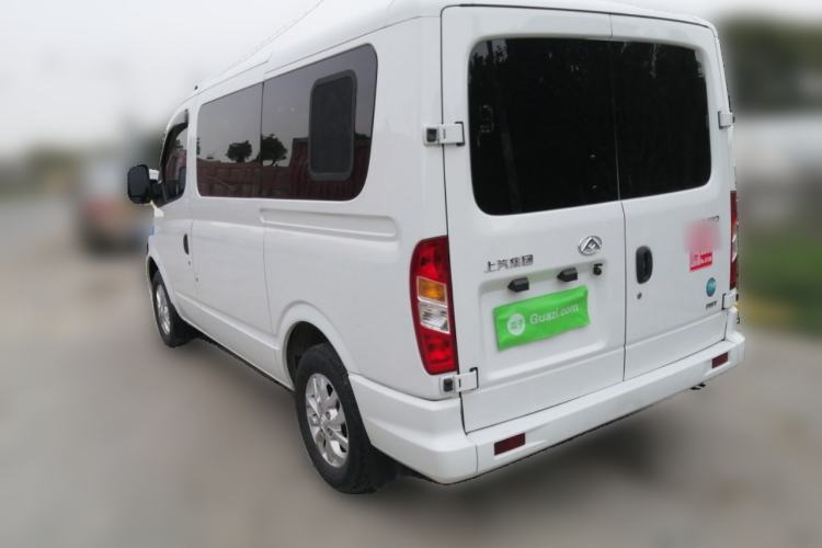 Used SAIC MAXUS Xintu V80 2023 2.0T AMT Classic Aoyuntong Power Version Short Wheelbase Mid-Roof Design 5/6 Seats