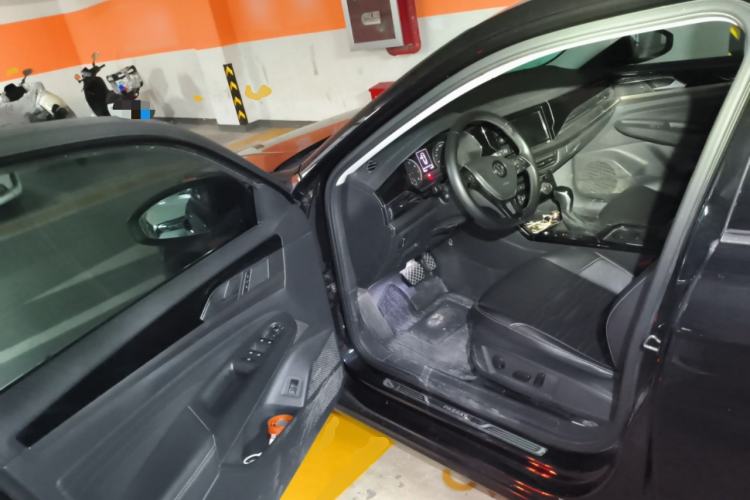 Used Volkswagen Passat 2019 330TSI Elite Edition China VI Driver Seat