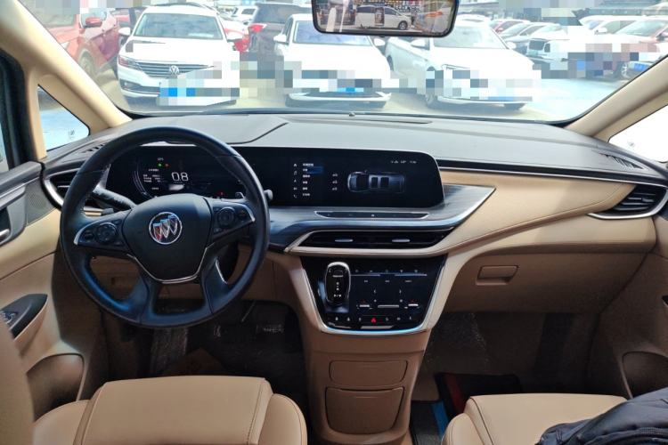 Used Buick GL8 2021 ES Landtrek 653T Luxury Model Center Console