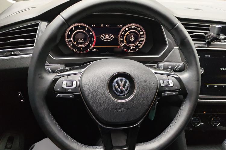 Used Volkswagen Tiguan 2018 330TSI All-Wheel-Drive Innovation Model