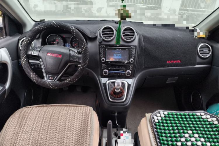 Used Haval H6 2013 Upgraded Model 1.5T Manual 4x4 Elite Version Center Console