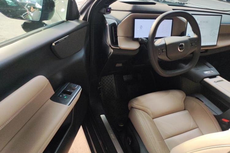 Used Volvo Volvo XC70 Plug-in Hybrid 2026 Model Four-Wheel Drive Long-Range Ultra