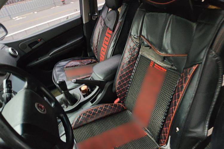 Used SsangYong Actyon 2014 2.3L Two-Wheel Drive Manual Transmission Entry-Level Gasoline Version