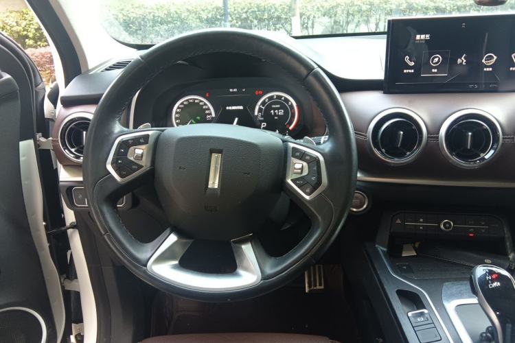 Used Wey VV6 2018 2.0T Two-Wheel Drive Flagship Version China V Standard
