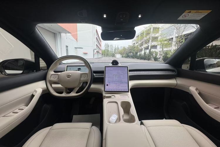 Used Nio ES6 2024 75 kWh Interior 5