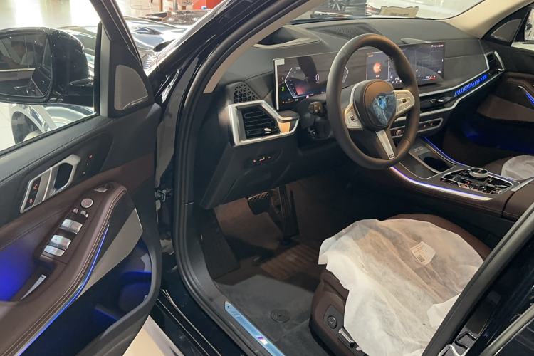 Used BMW X5 2023 xDrive 30Li Luxury M Sport Night Edition Package