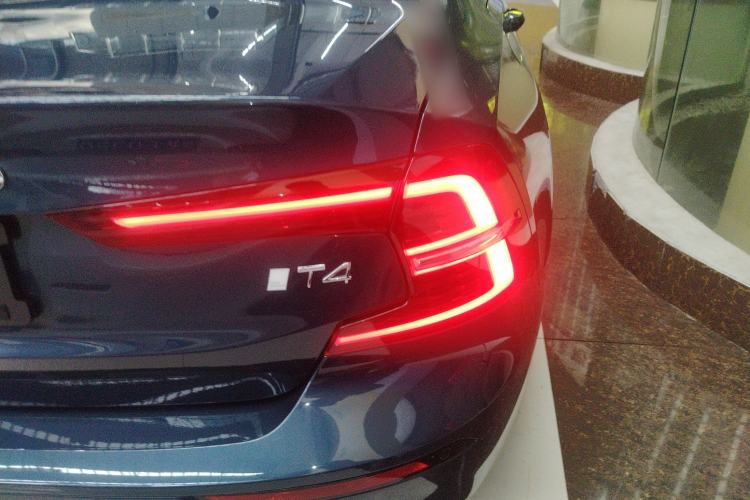 Used Volvo S60 2021 T4 Zhiyi Luxury Edition
