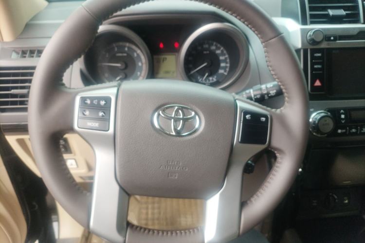 Used Toyota Prado 2014 4.0L 7-Seater Gasoline Middle East Version