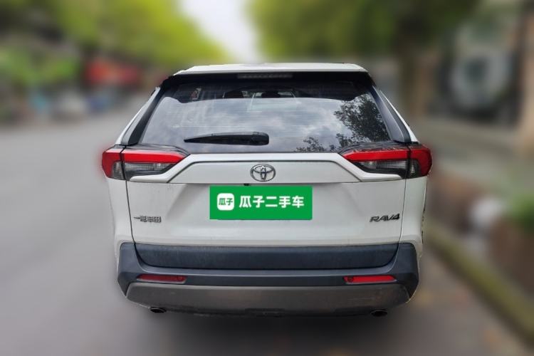 Used Toyota RAV4 2021 2.0L CVT Two-Wheel Drive Fashion PLUS Edition
