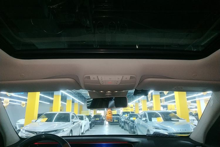 Used Mercedes-Benz E-Class 2016 E 300 L Stylish Model