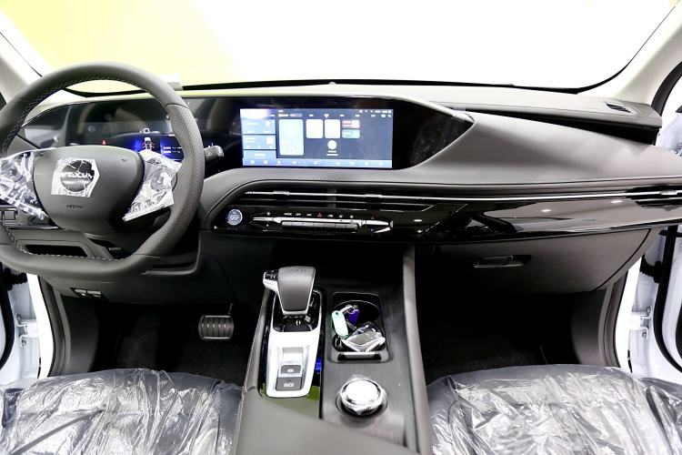 Used Dongfeng Aeolus Huge 2025 Mach Power 1.5T Luxury Version
