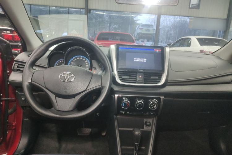Used Toyota YARiS L Zhi Xuan 2019 1.5E CVT Dynamic Edition China VI compliant Center Console
