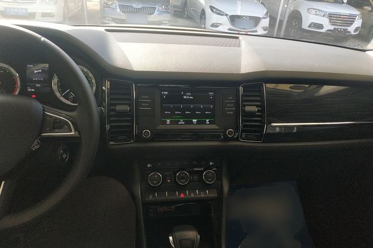 Used Skoda Kodiaq 2017 TSI330 7-Seater Two-Wheel-Drive Luxury Edition
