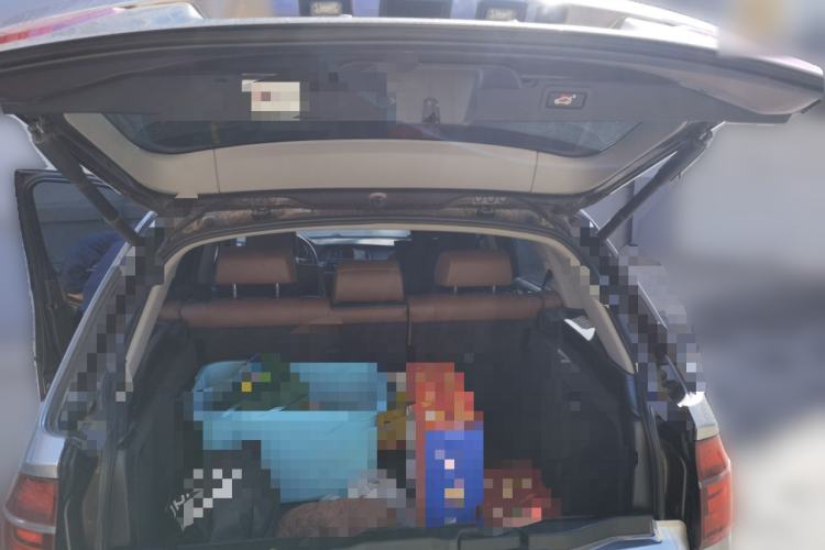 Used BMW X5 2011 xDrive35i low-power version U.S. specification Trunk