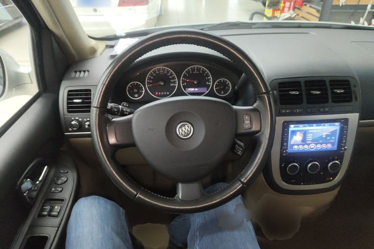 Used Buick GL8 2014 2.4L Executive Edition