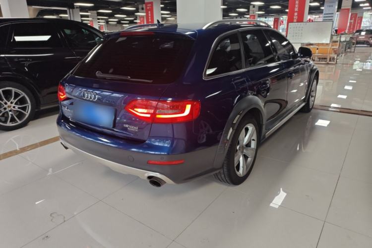 Used Audi A4 2014 40 TFSI allroad quattro plus version Rear Right 45 Deg
