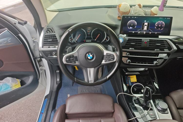Used BMW X3 2019 xDrive28i M Sport Package Steering Wheel