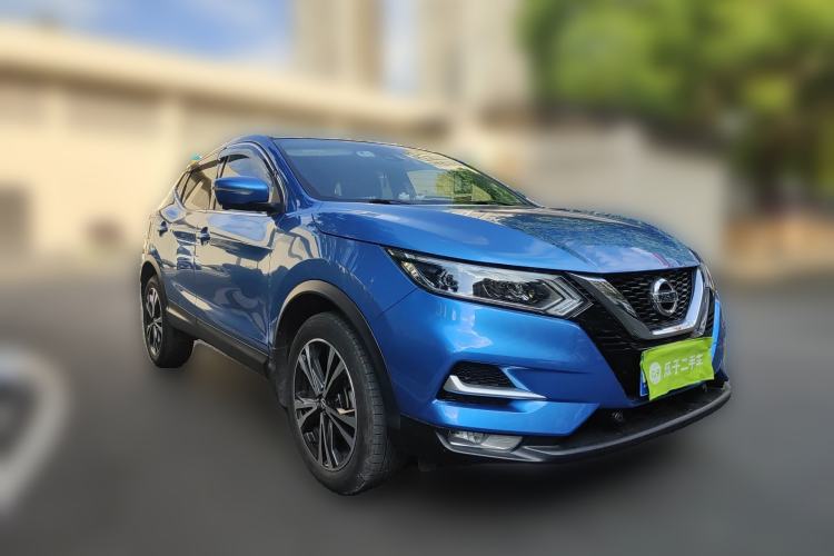 Used Nissan Qashqai 2021 2.0L CVT Luxury Edition Front Right 45 Deg