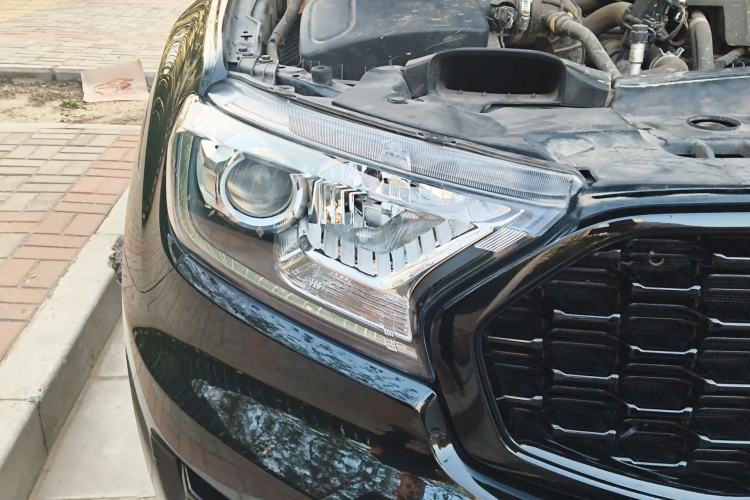 Used Ford Everest 2020 Sport Edition 2.3T Gasoline Automatic 4x4 Luxury Version 5 Seats Right Front Headlight