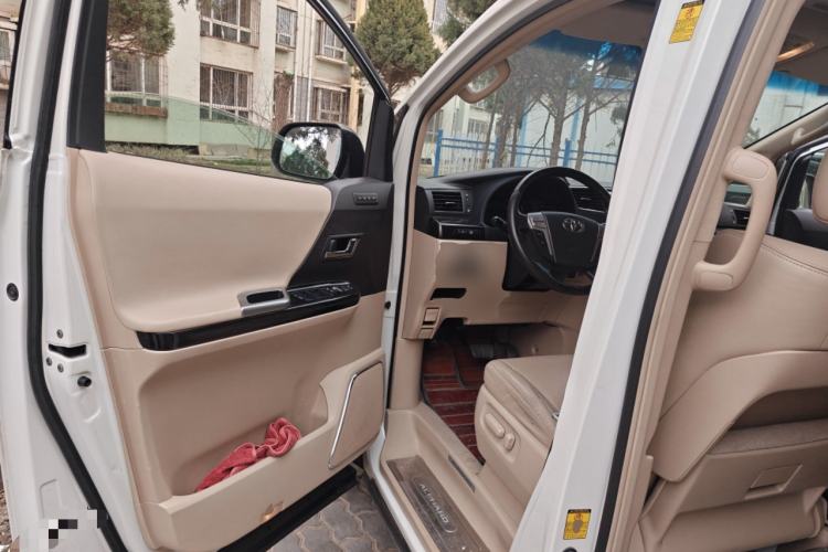 Used Toyota Alphard 2012 3.5L Luxury Edition
