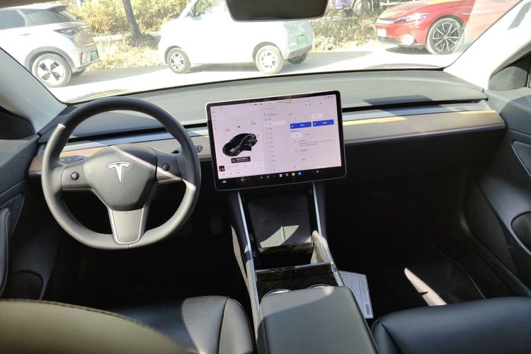 Used Tesla Model 3 2020 Long-Range Rear-Wheel-Drive Version