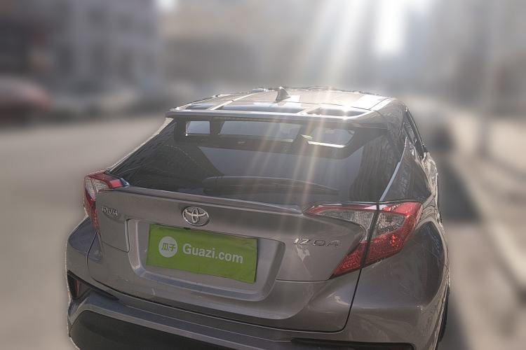 Used Toyota IZOA 2018 2.0L Yichi Version China VI Standard
