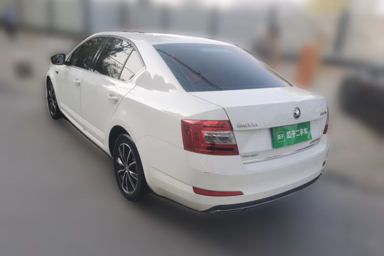 Used Skoda Octavia 2017 TSI280 DSG Smart Drive Edition Rear Left 45 Deg