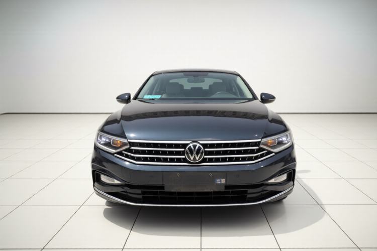 Used Volkswagen Magotan 2023 2 Million Units Limited Edition 330TSI DSG Leading Version Front