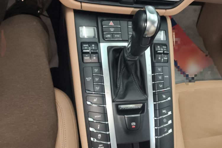 Used Porsche Macan 2018 Macan 2.0T