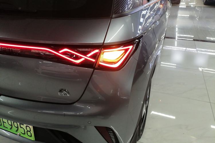 Used BYD Dolphin 2023 420 km Fashion Edition