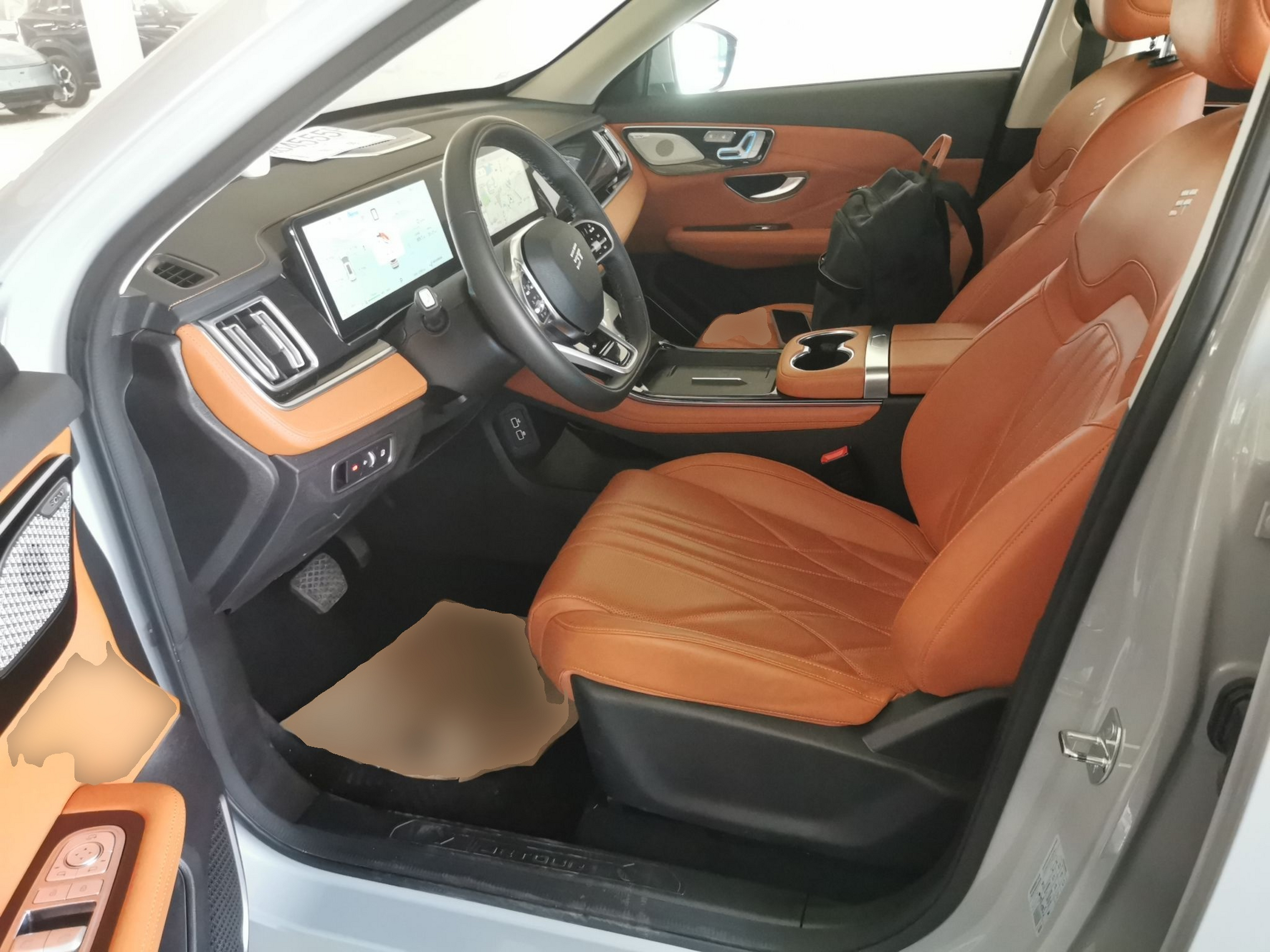 المقاعد الأمامية داخل السيارة