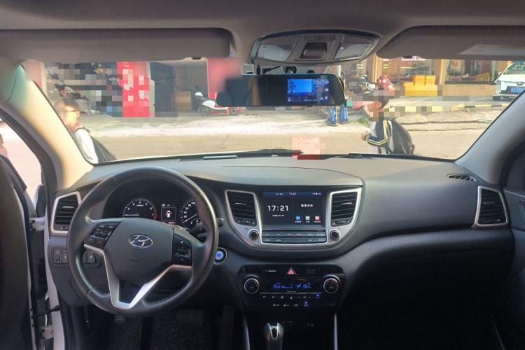 Used Hyundai Tucson 2015 1.6T Dual-Clutch Two-Wheel-Drive Smart Model
