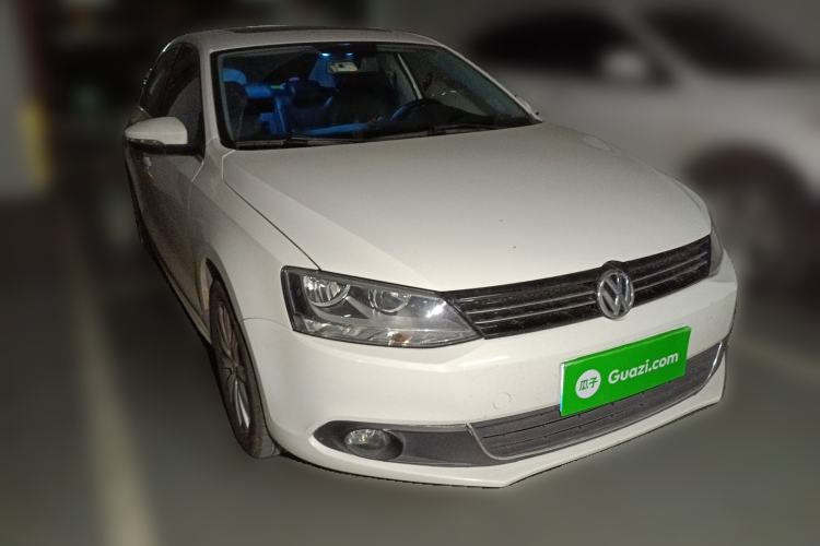 Used Volkswagen Sagitar 2014 Revised Version 1.6L Automatic Comfort Edition Front Right 45 Deg