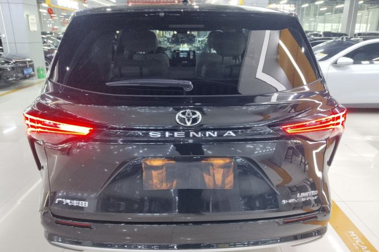 Used Toyota SIENNA 2024 2.5L Hybrid Four-Wheel Drive Prestige Edition