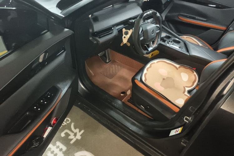 Used CHANGAN UNI-V 2023 1.5T Prestige Model Driver Seat