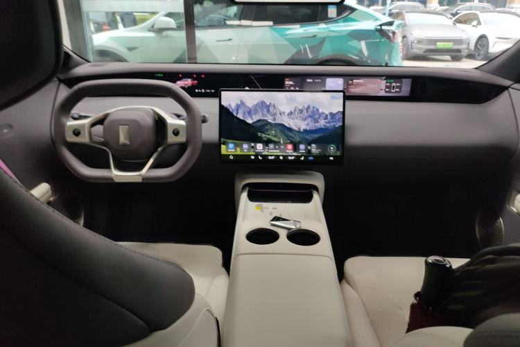 Used Avatr 06 2025 Pro Range-Extended Edition
