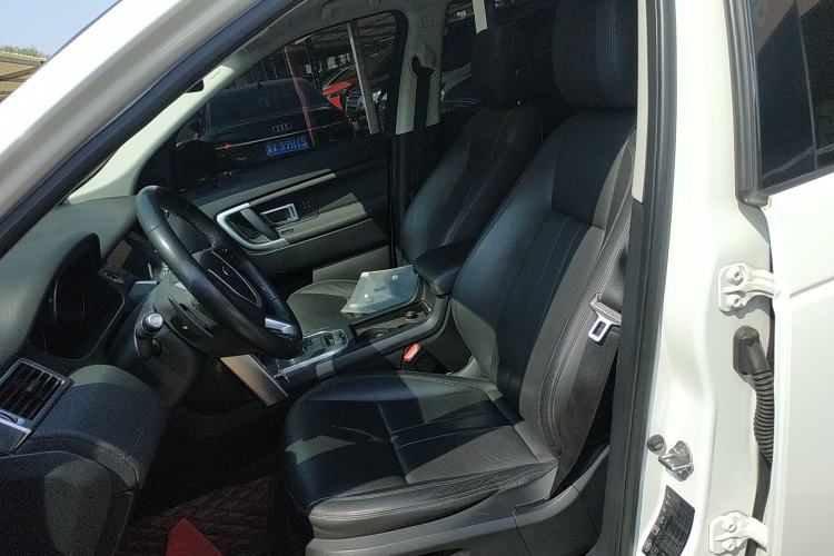 Used Land Rover Discovery Sport 2018 240 PS HSE Version
