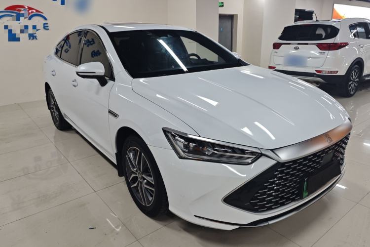 Used BYD Qin PLUS 2023 Champion Edition DM-i 120KM Excellence Model Front Right 45 Deg