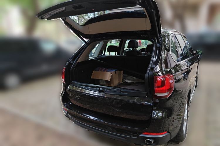 Used BMW X5 2013 xDrive35i Leading Model Trunk