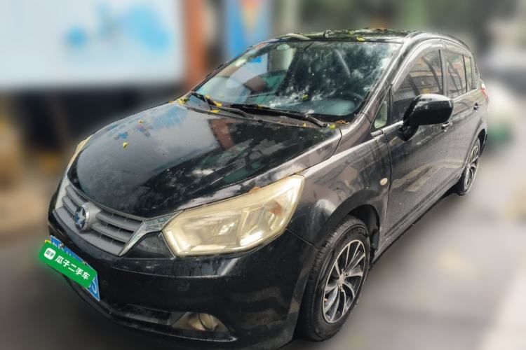 Used Venucia R50 2014 1.6L Automatic Splendid Edition