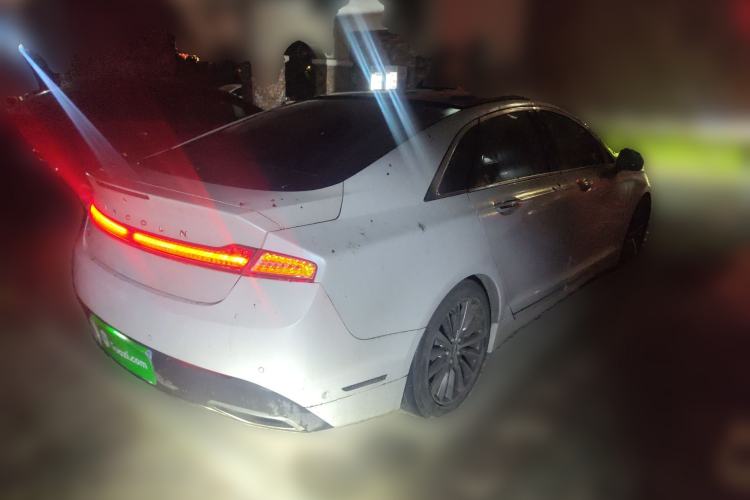 Used Lincoln MKZ 2017 2.0T Luxury Edition Rear Right 45 Deg