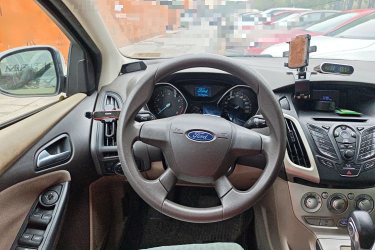 Used Ford Focus 2012 Sedan 1.6L Automatic Comfort Model
