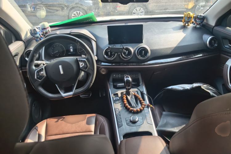 Used Wey VV5 2019 Upgraded Model 2.0T Two-Wheel Drive Ultra-Luxury Version China V Standard
