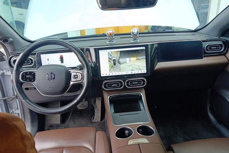 Used Leapmotor C01 2023 525 Comfort Edition Center Console