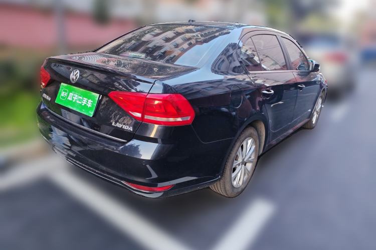 Used Volkswagen Lavida 2017 1.6L Automatic Comfort Edition
