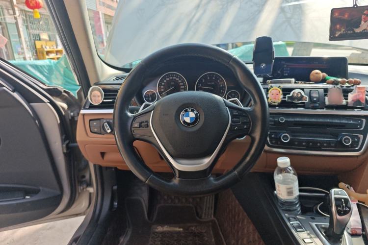 Used BMW 3 Series 2013 Facelift 320Li Fashion Design Package